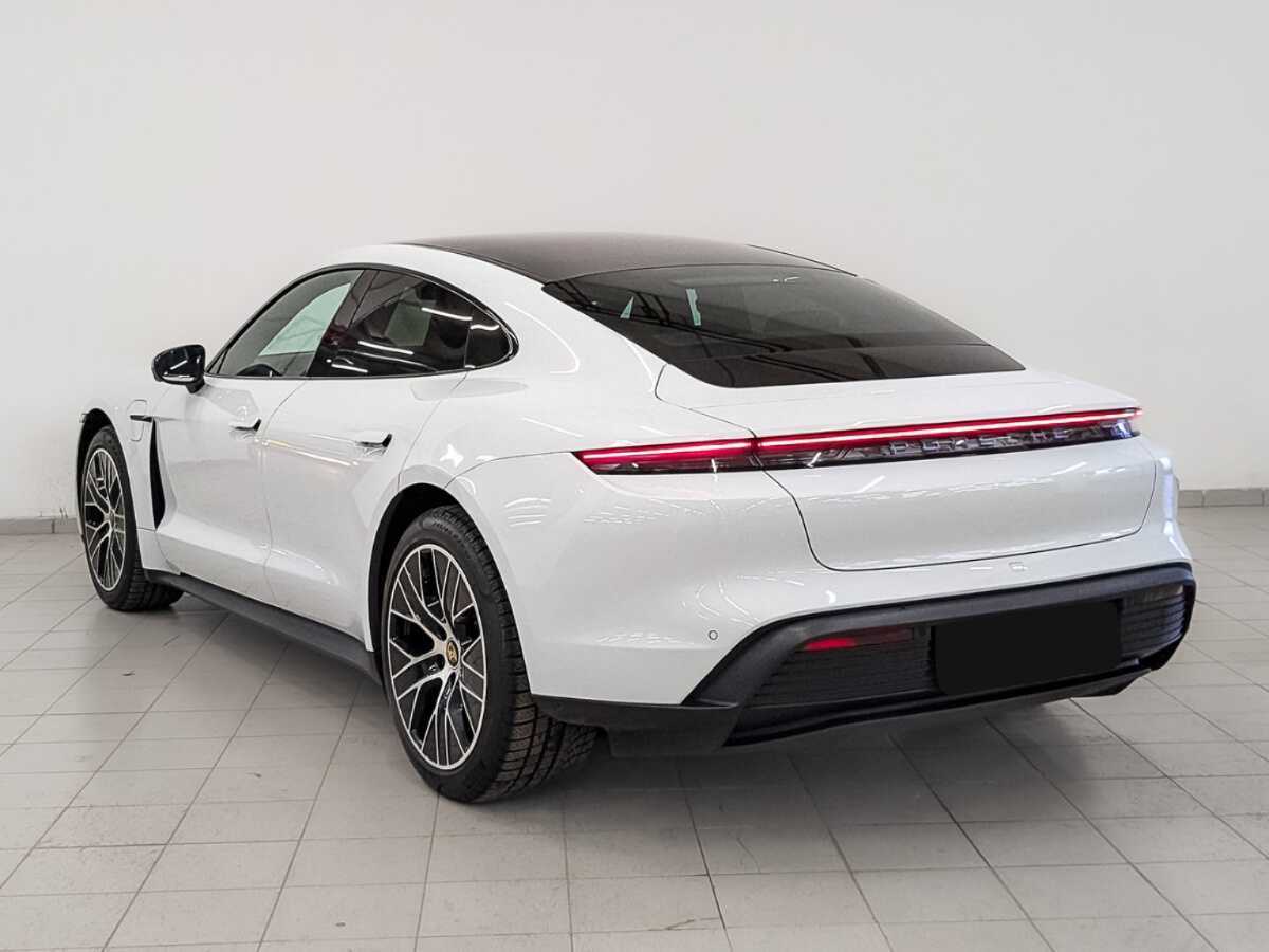 Купить Porsche Taycan с пробегом. Фото: #6
