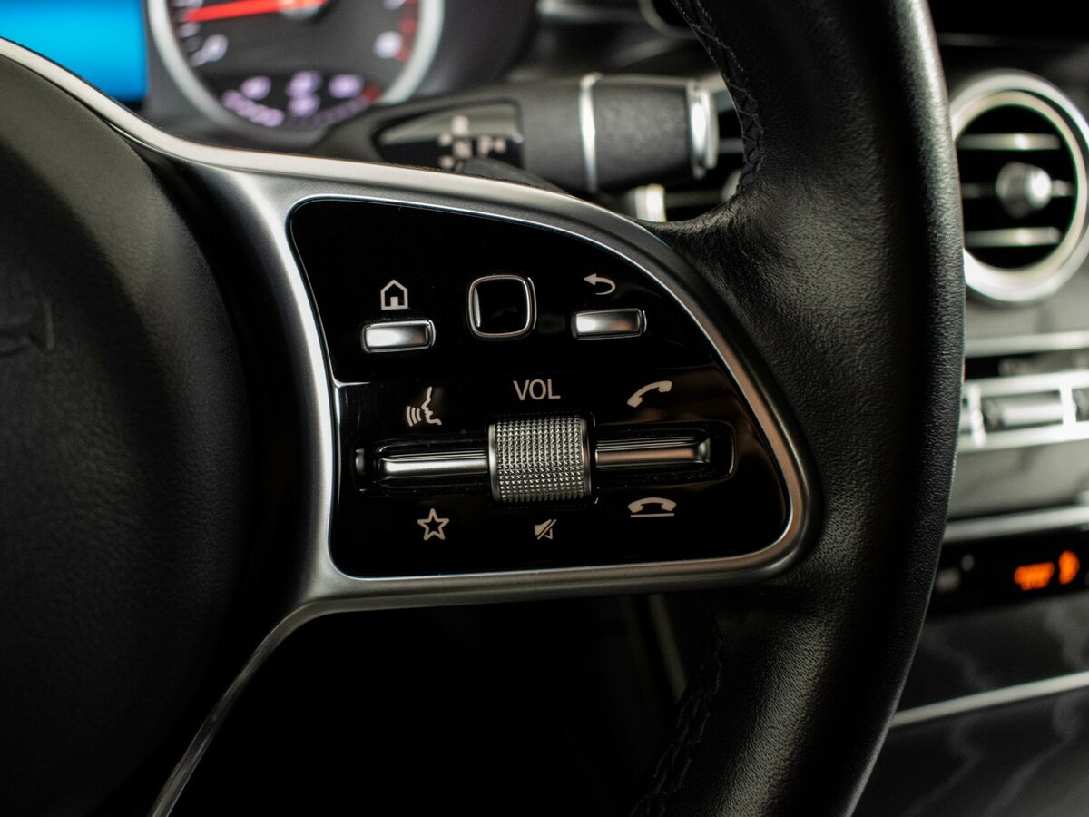 Купить Mercedes-Benz GLC с пробегом. Фото: #14