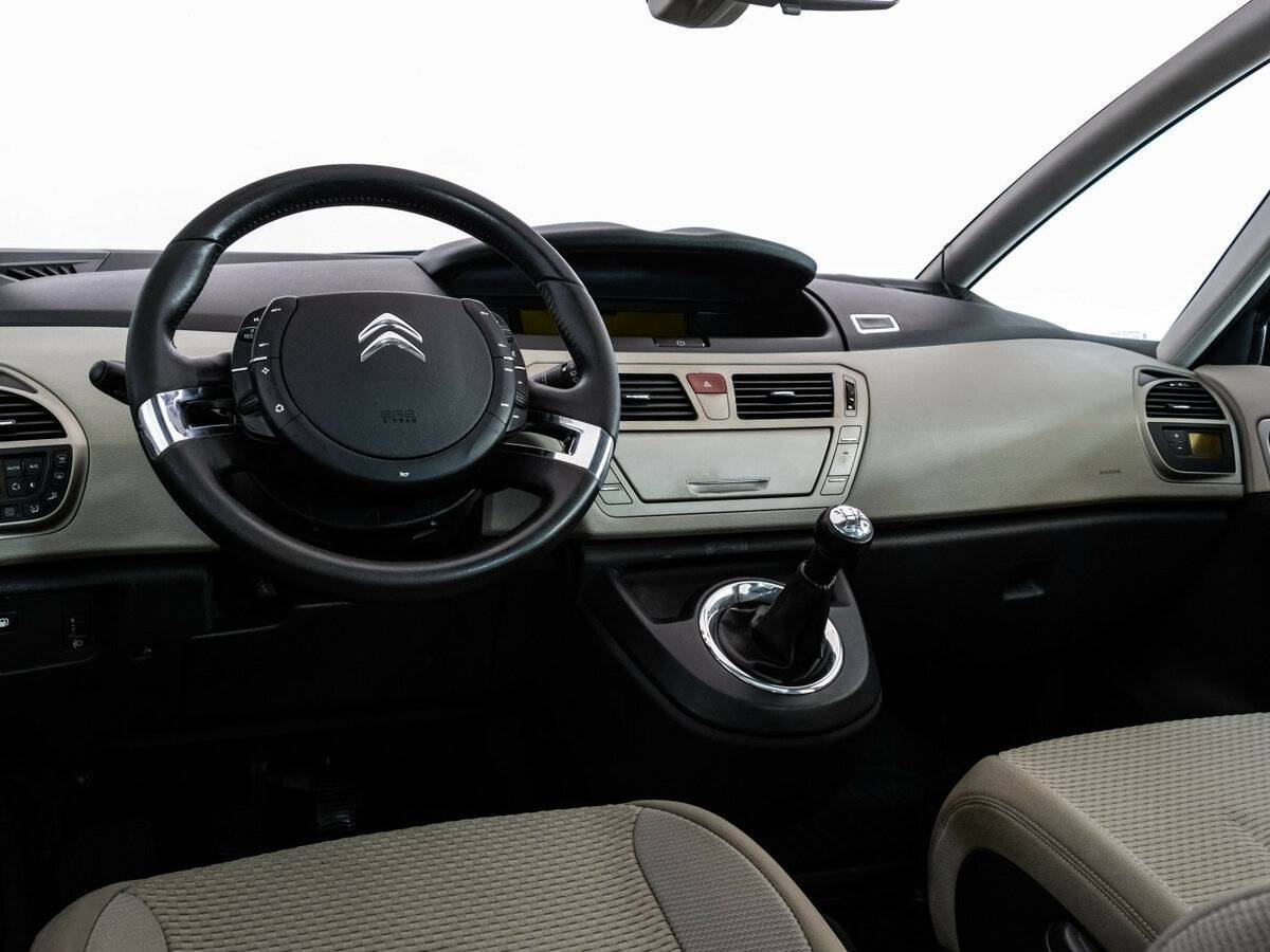 Купить Citroen C4 Picasso с пробегом. Фото: #10