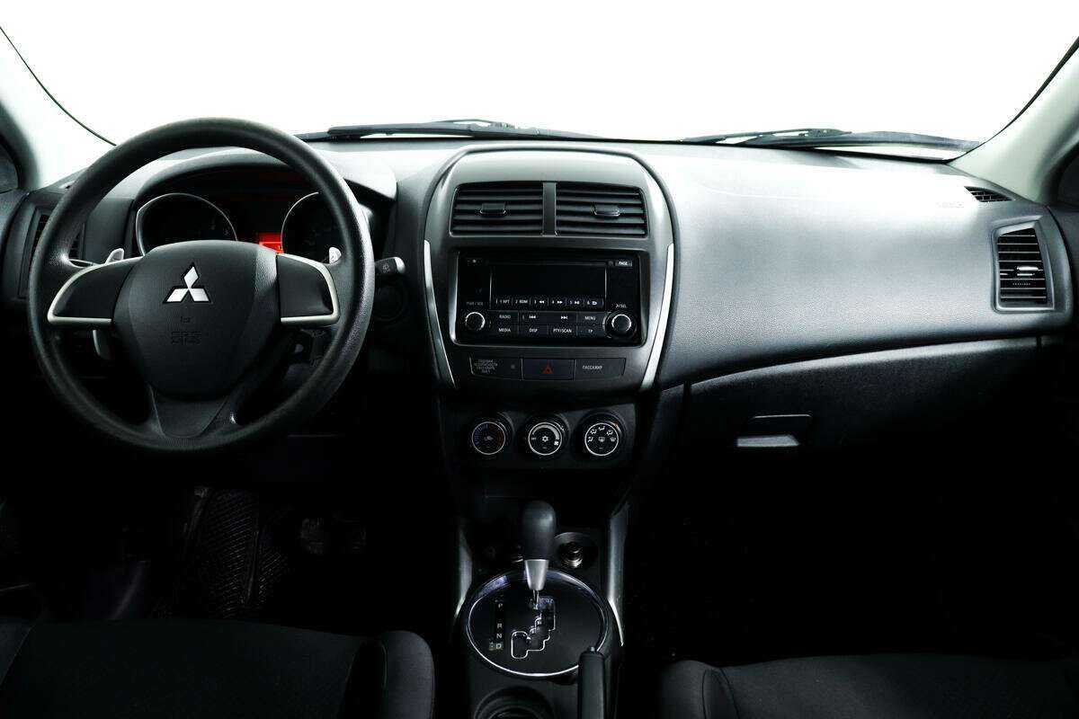 Купить Mitsubishi ASX с пробегом. Фото: #10