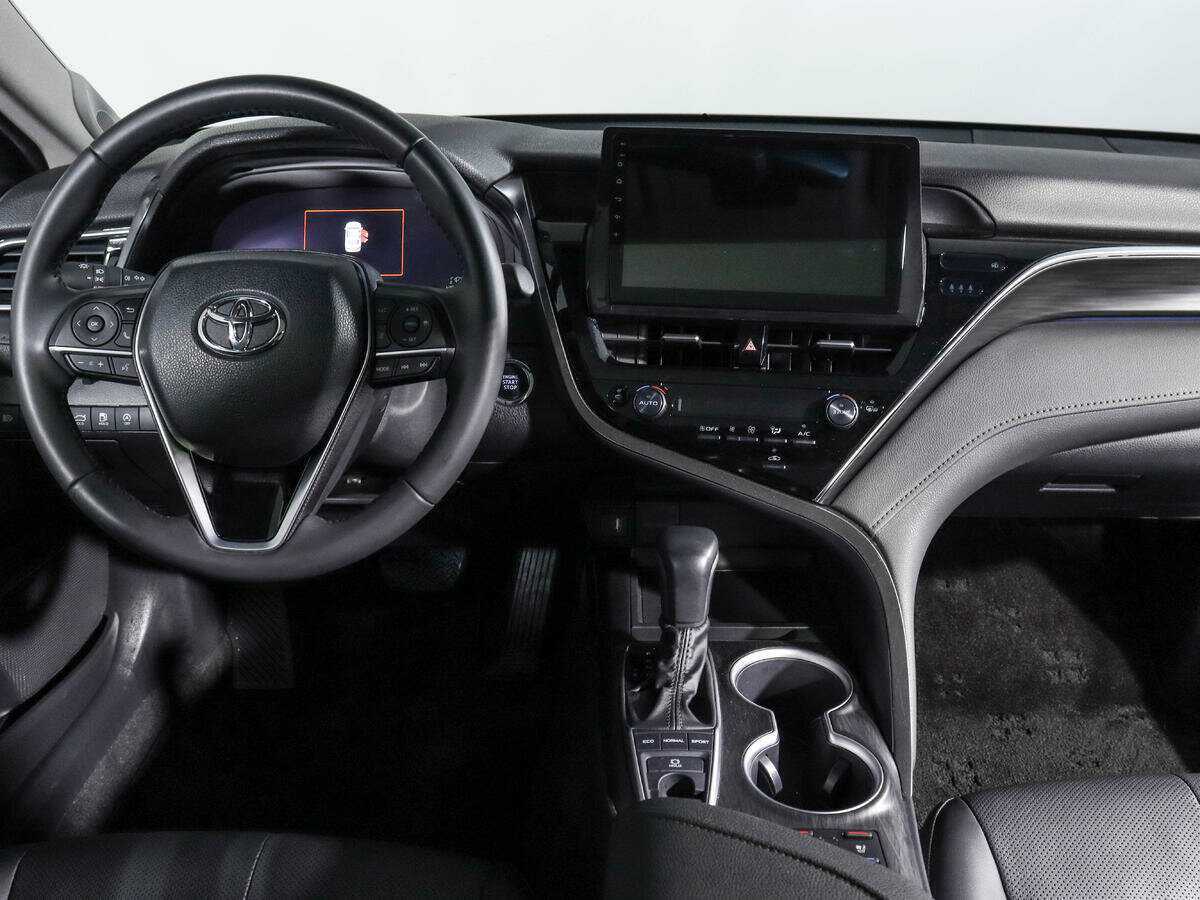 Купить Toyota Camry с пробегом. Фото: #10