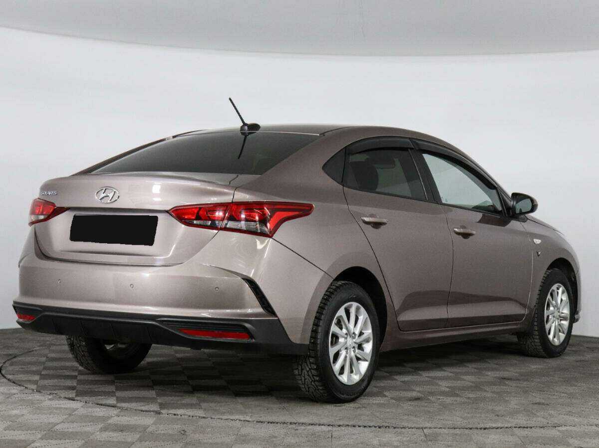 Купить Hyundai Solaris с пробегом. Фото: #4