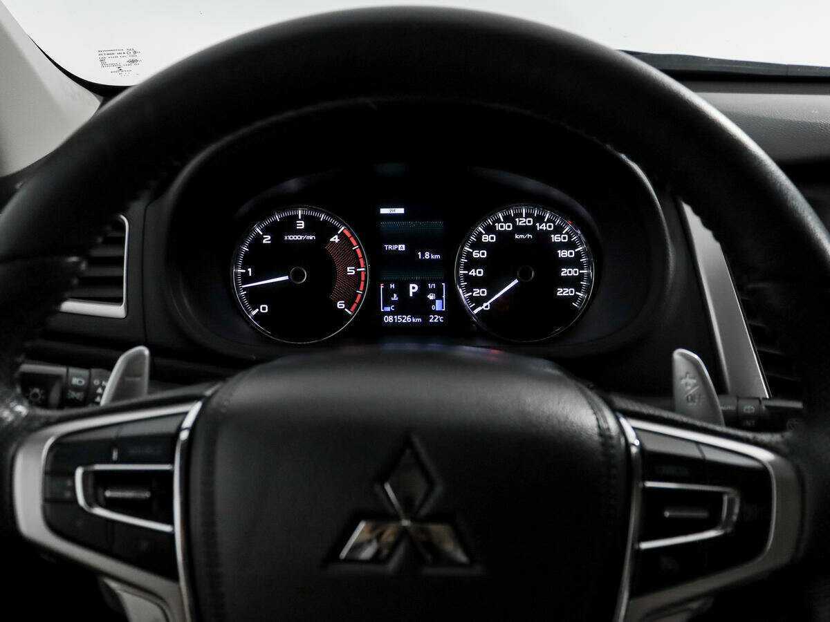Купить Mitsubishi Pajero Sport с пробегом. Фото: #18