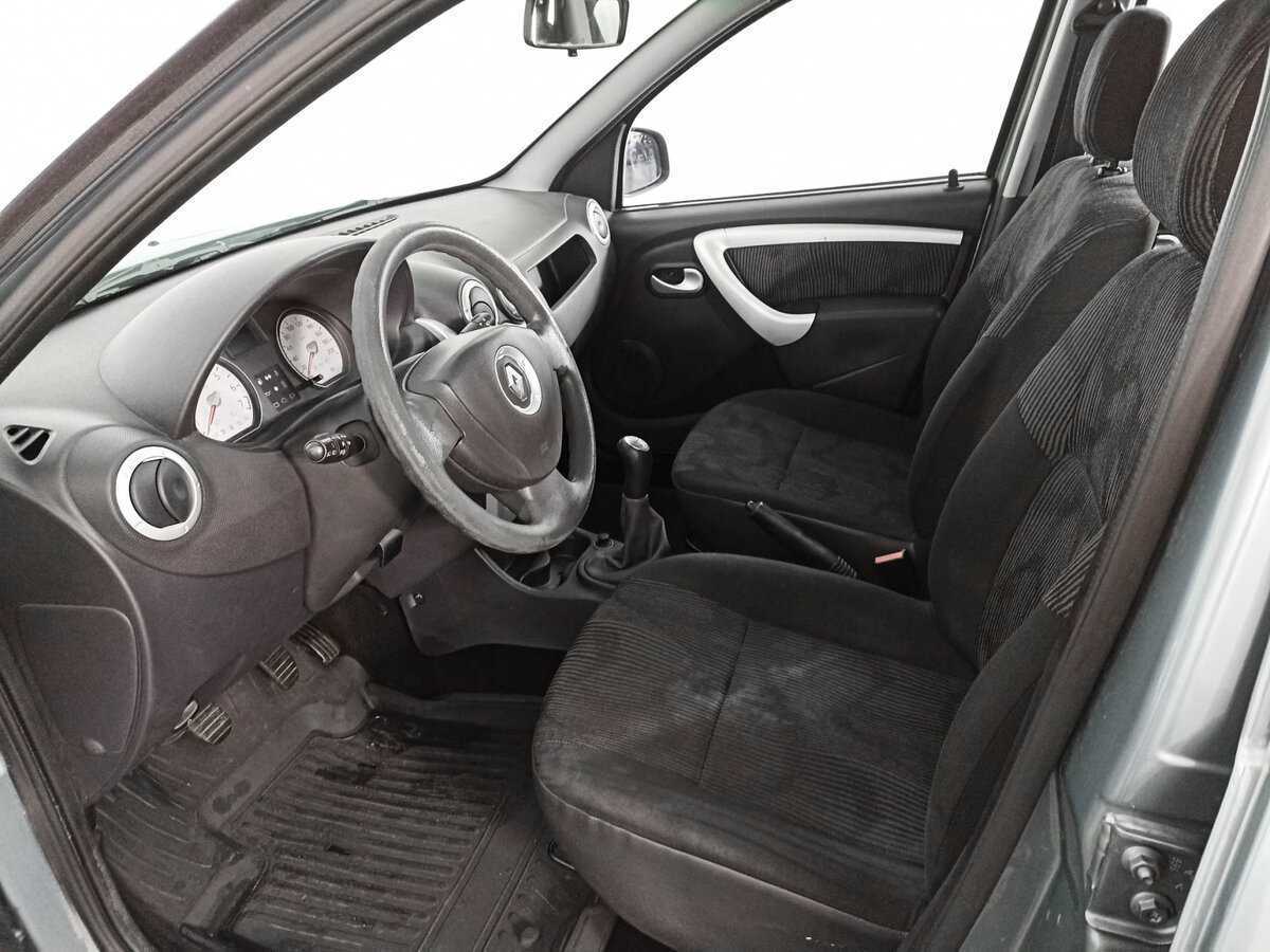 Купить Renault Sandero с пробегом. Фото: #13