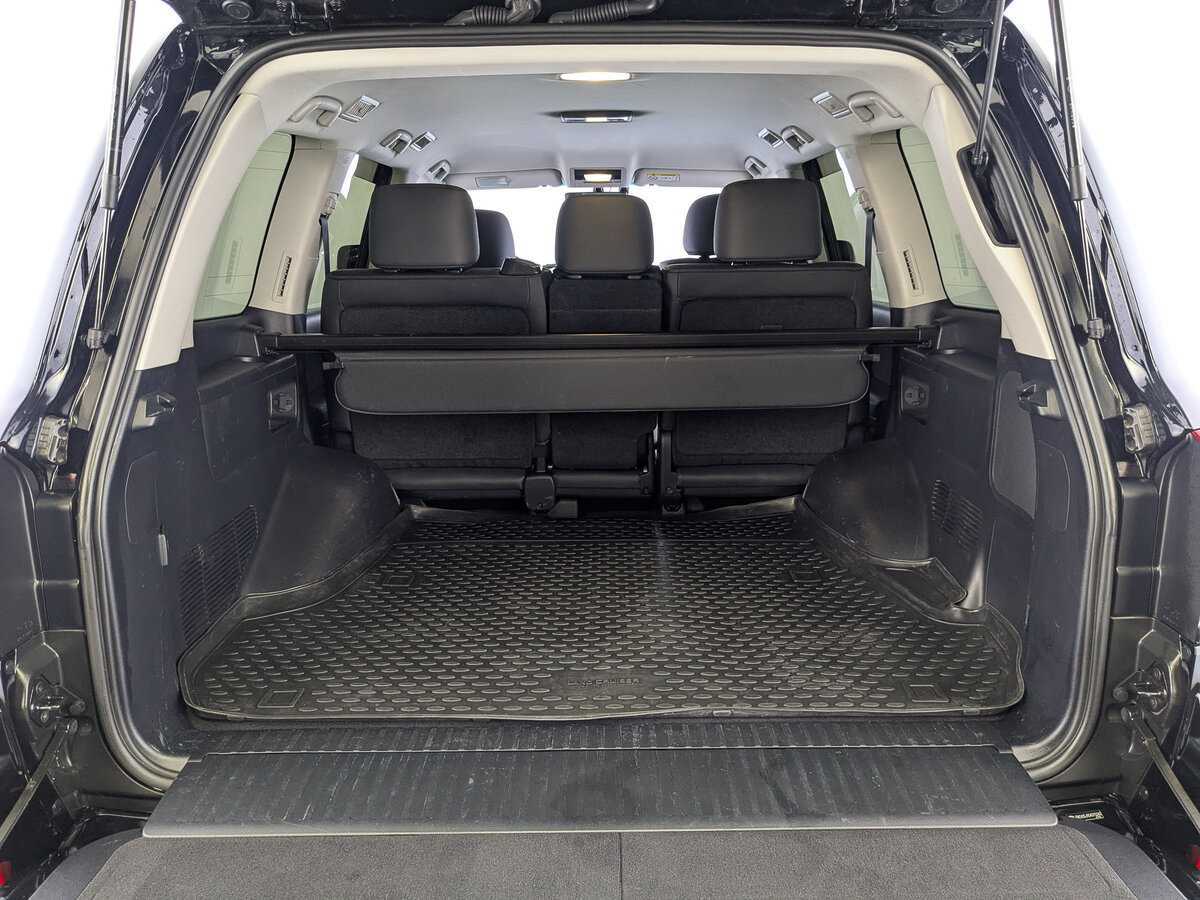 Купить Toyota Land Cruiser с пробегом. Фото: #9