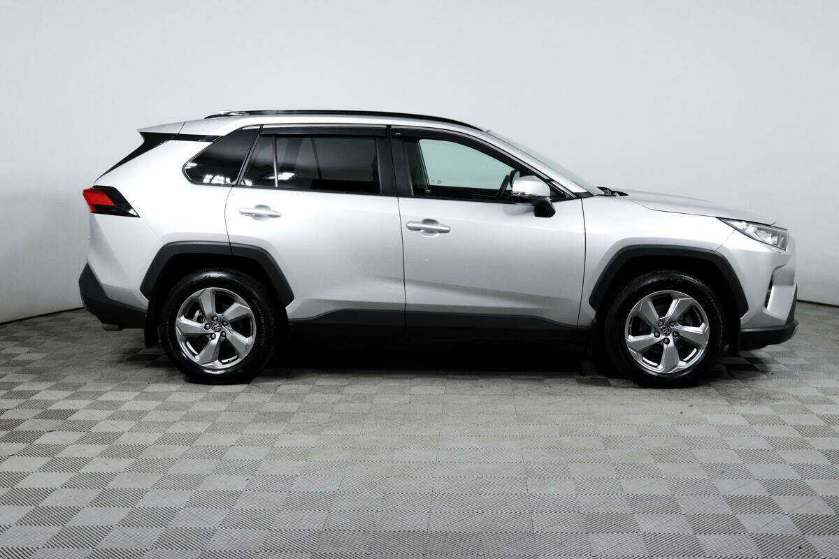 Купить Toyota RAV4 с пробегом. Фото: #3