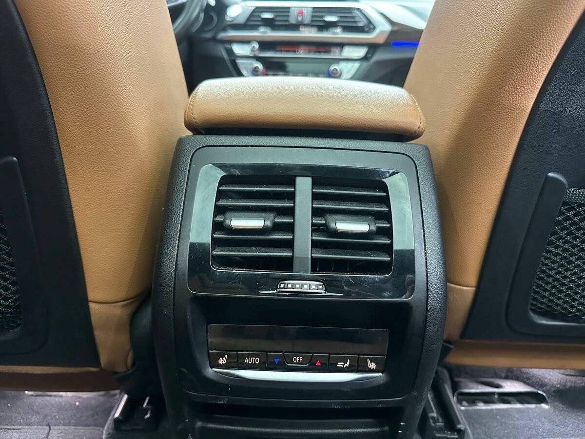 Купить BMW X3 с пробегом. Фото: #23