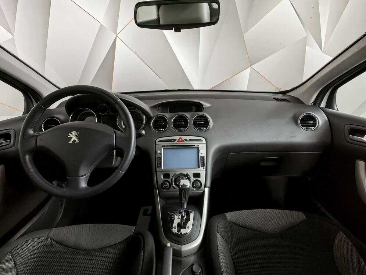 Купить Peugeot 308 с пробегом. Фото: #9