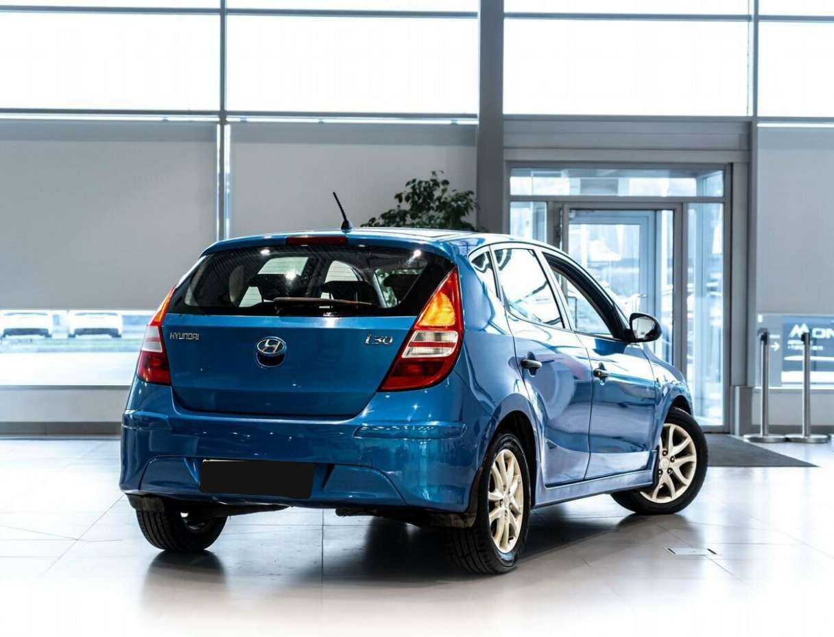 Купить Hyundai i30 с пробегом. Фото: #2