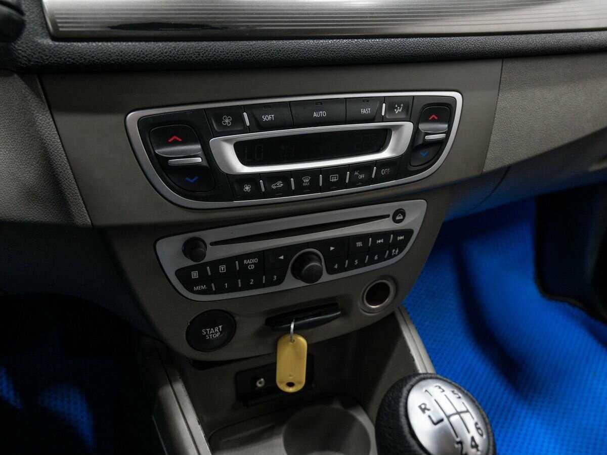 Купить Renault Megane с пробегом. Фото: #16