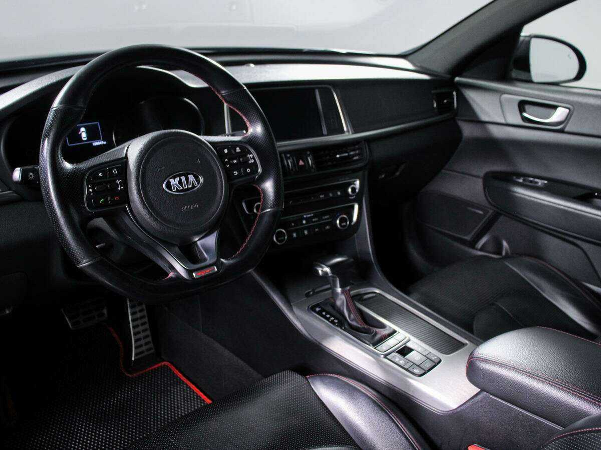 Купить Kia Optima с пробегом. Фото: #9