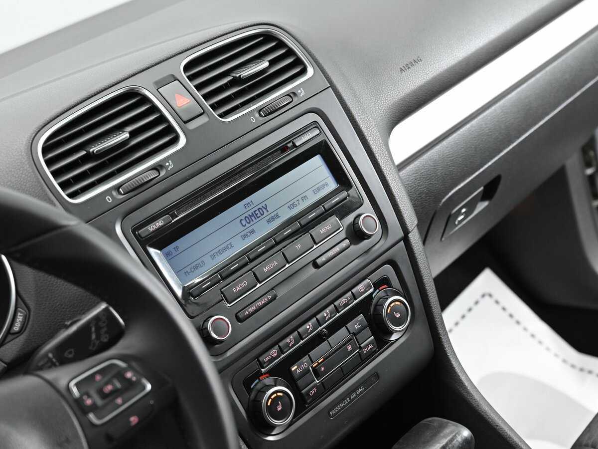 Купить Volkswagen Golf с пробегом. Фото: #9