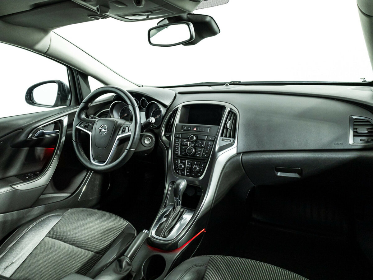 Купить Opel Astra с пробегом. Фото: #8