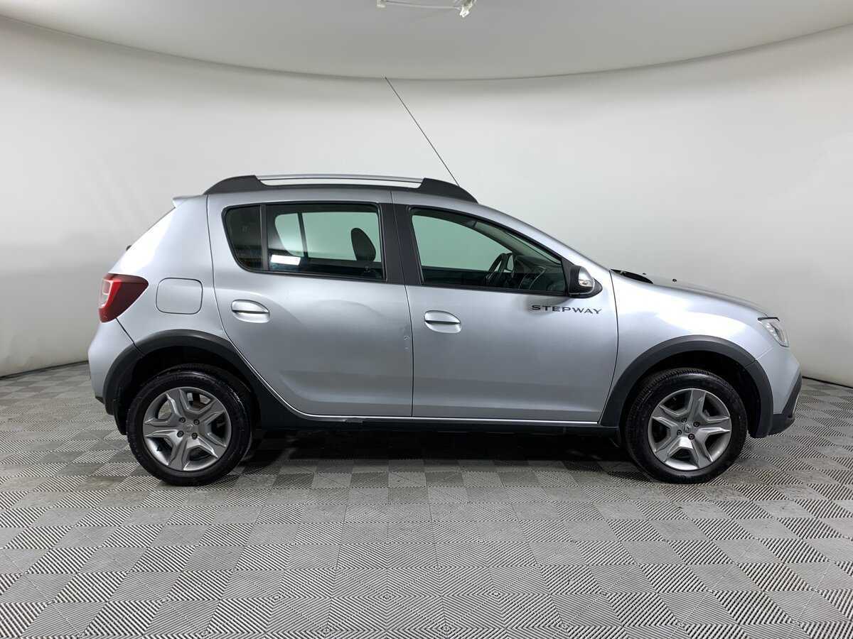 Купить Renault Sandero с пробегом. Фото: #3