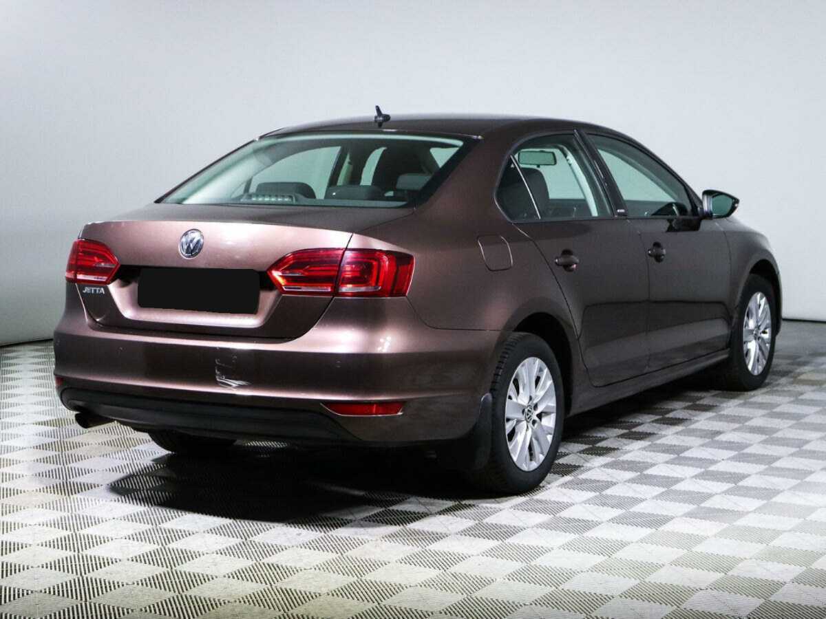 Купить Volkswagen Jetta с пробегом. Фото: #4