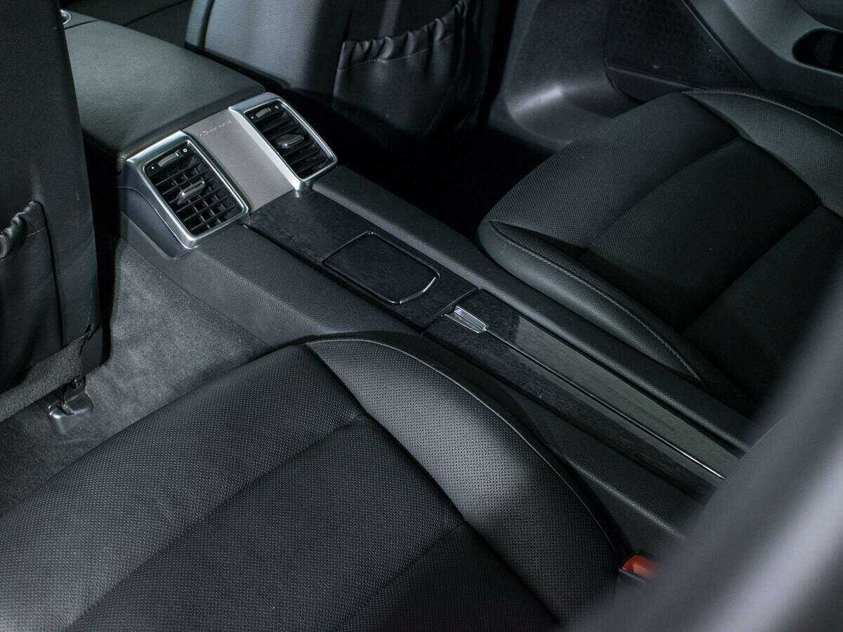Купить Porsche Panamera с пробегом. Фото: #13