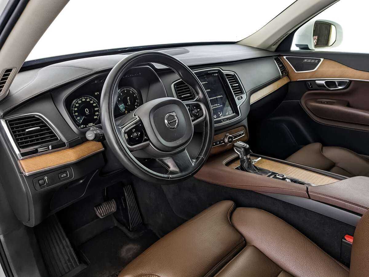 Купить Volvo XC90 с пробегом. Фото: #10