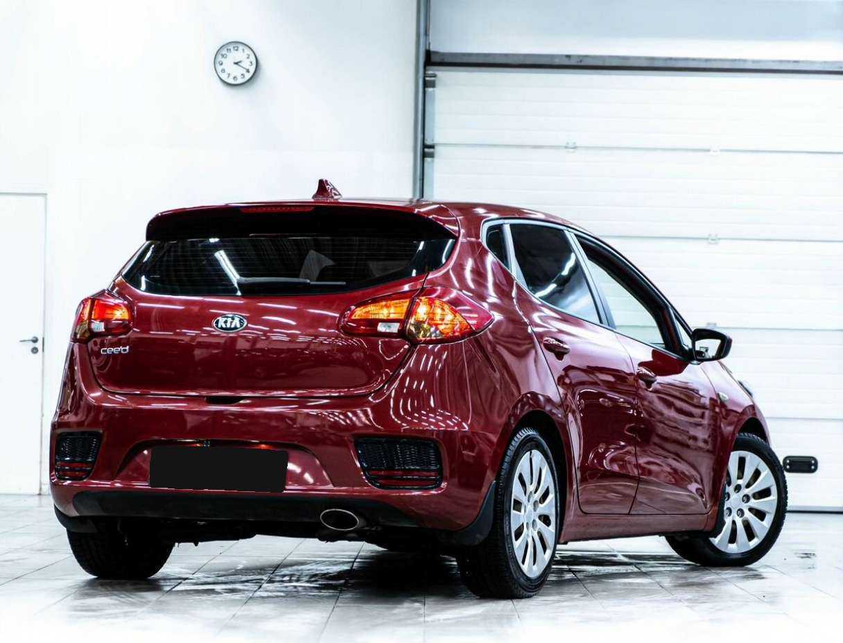 Купить Kia Ceed с пробегом. Фото: #2