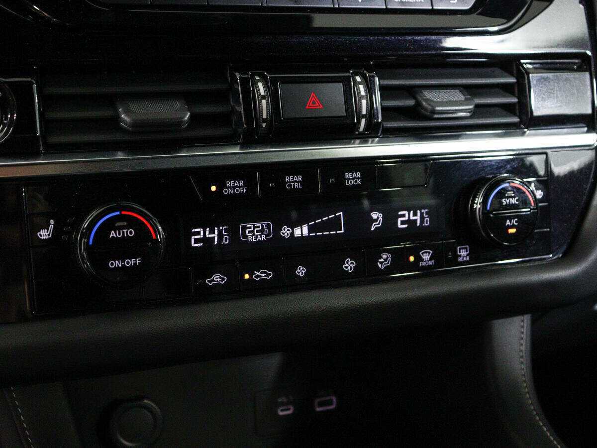 Купить Nissan Pathfinder с пробегом. Фото: #25