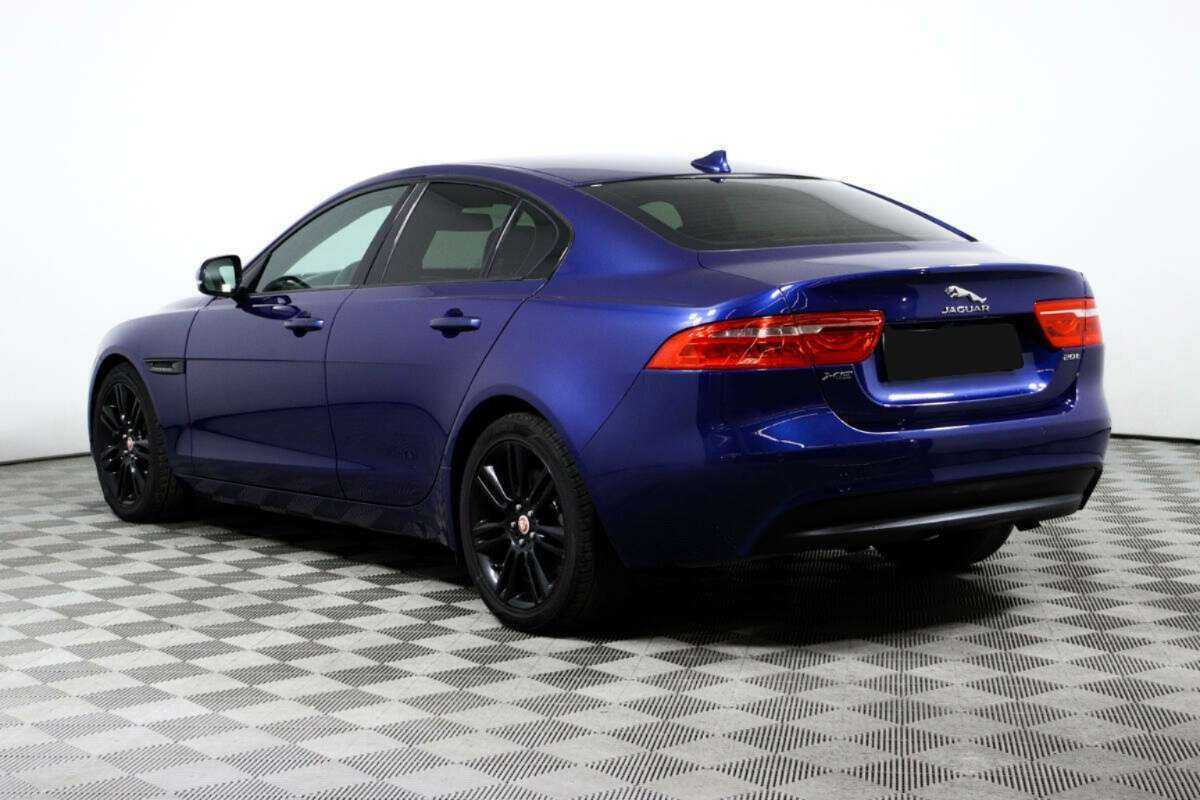 Купить Jaguar XE с пробегом. Фото: #6