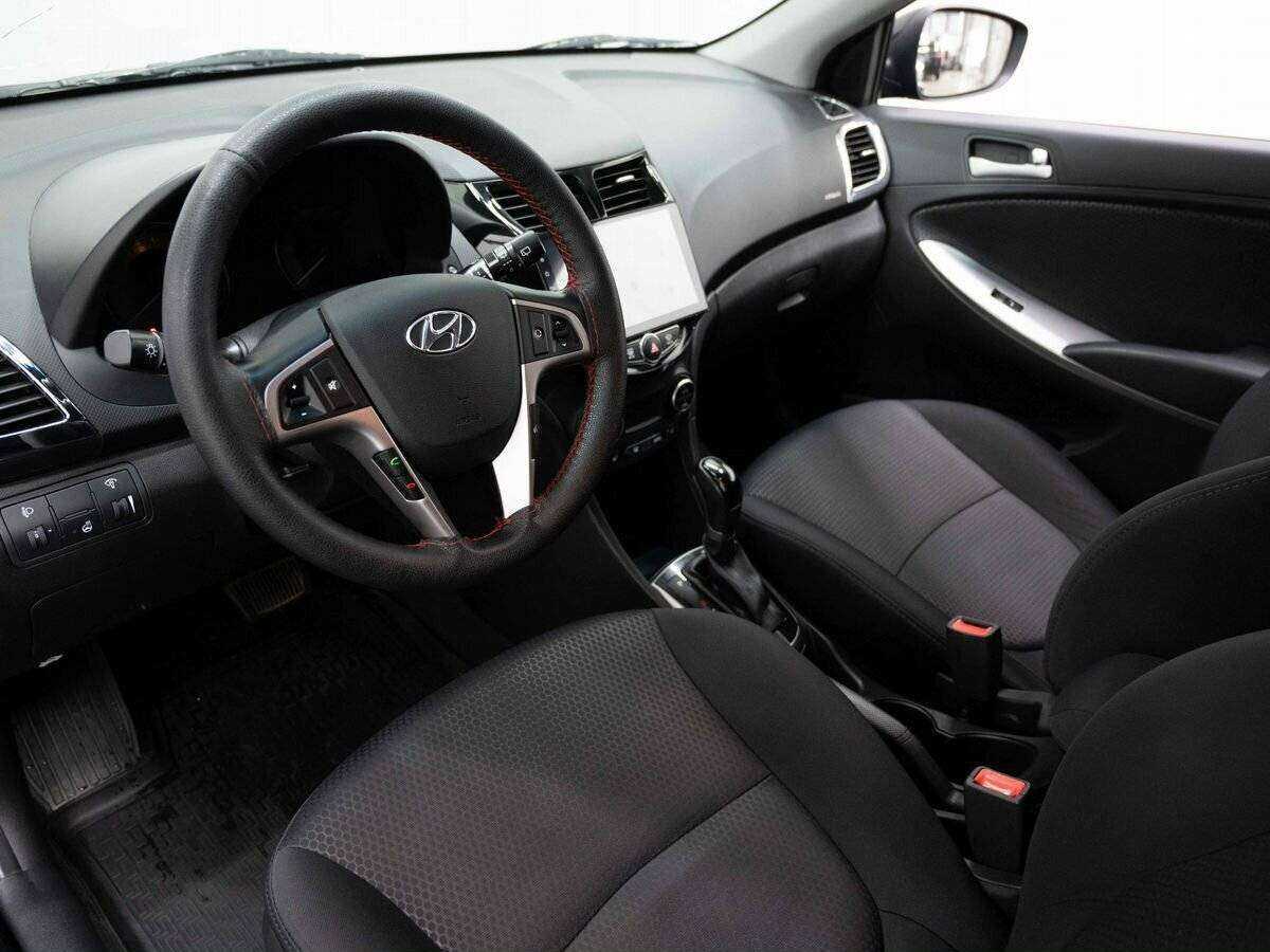 Купить Hyundai Solaris с пробегом. Фото: #6