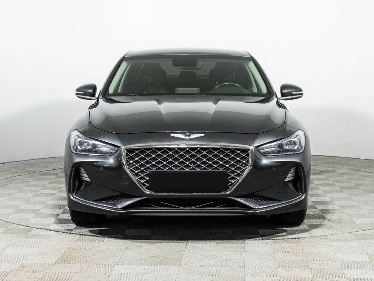 Купить Genesis G70 с пробегом. Фото: #1