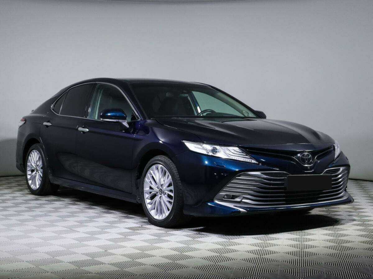 Купить Toyota Camry с пробегом. Фото: #2