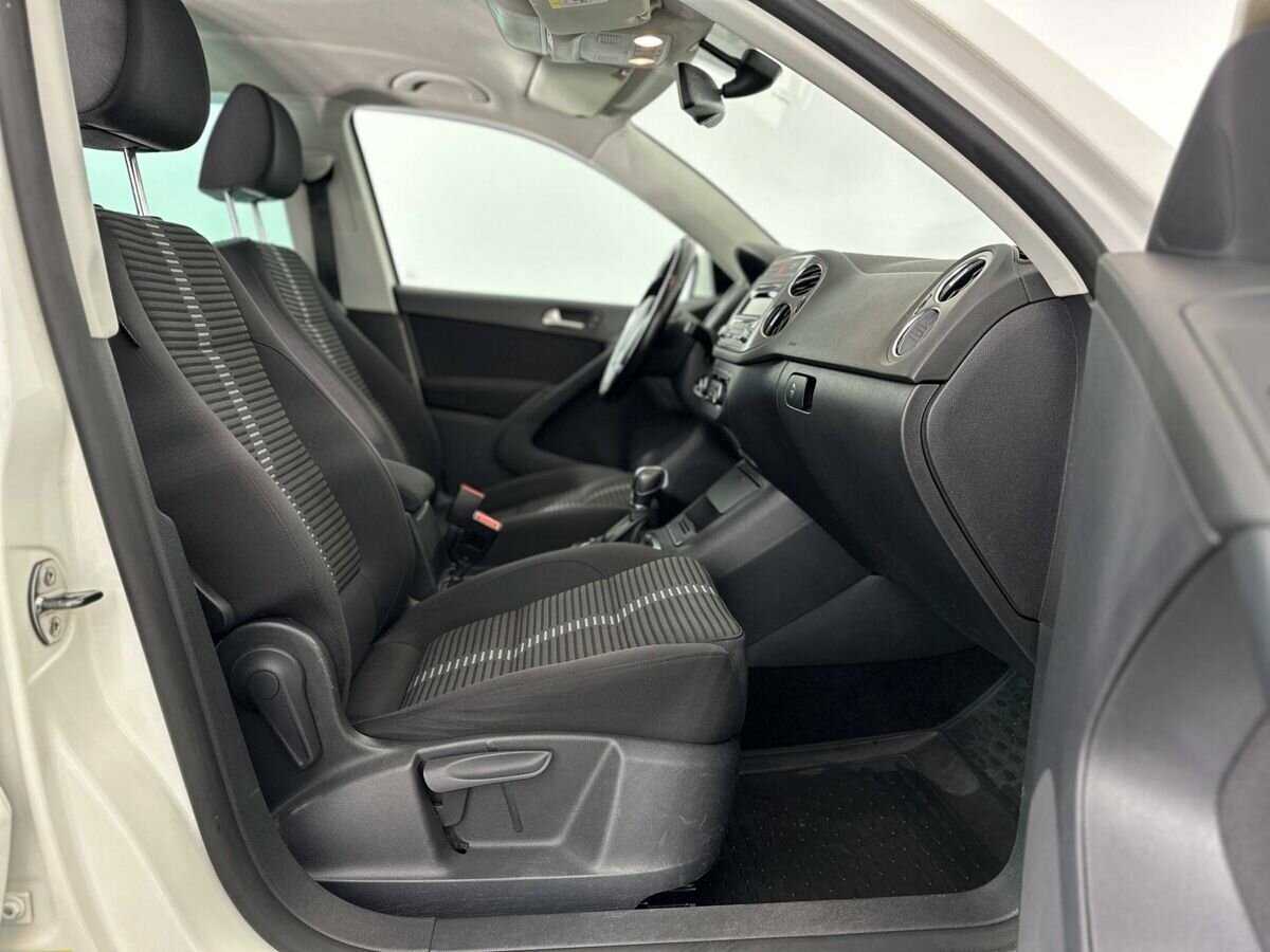 Купить Volkswagen Tiguan с пробегом. Фото: #13