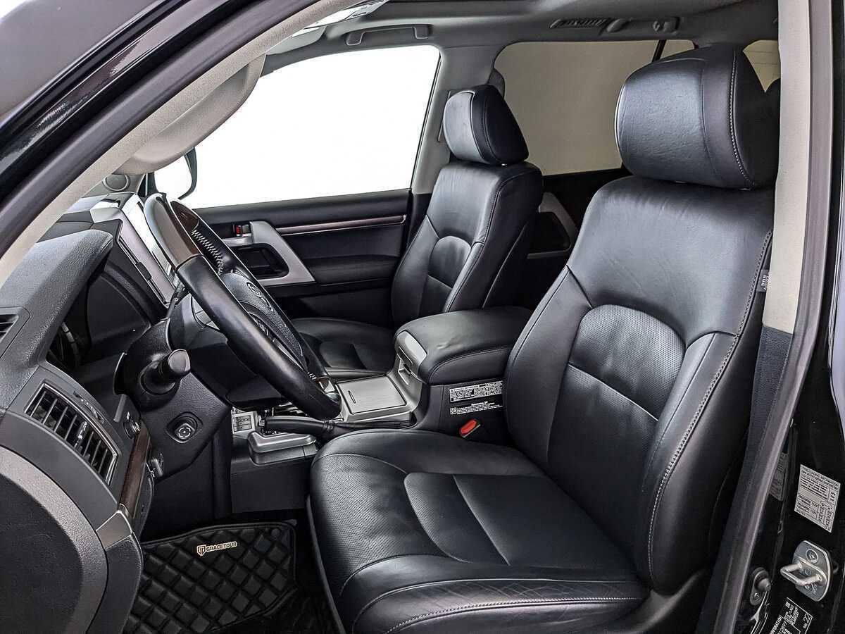 Купить Toyota Land Cruiser с пробегом. Фото: #19