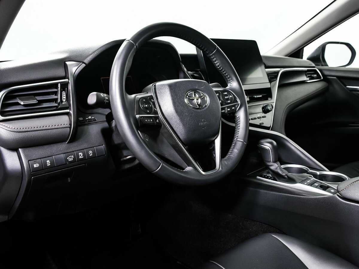 Купить Toyota Camry с пробегом. Фото: #12
