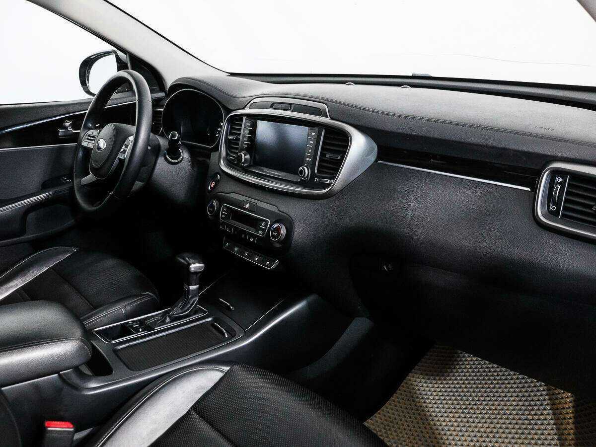 Купить Kia Sorento с пробегом. Фото: #11