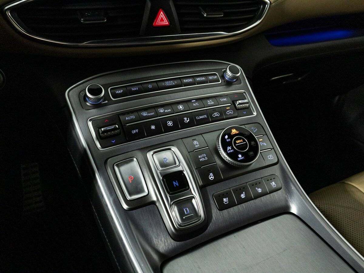 Купить Hyundai Santa Fe с пробегом. Фото: #21