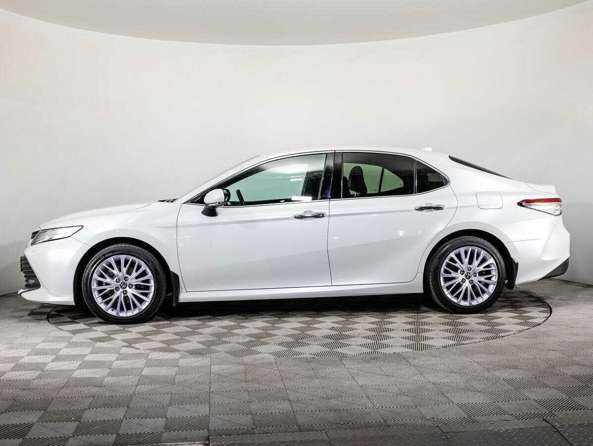 Купить Toyota Camry с пробегом. Фото: #7