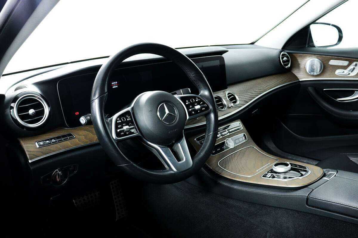 Купить Mercedes-Benz E-Класс с пробегом. Фото: #12