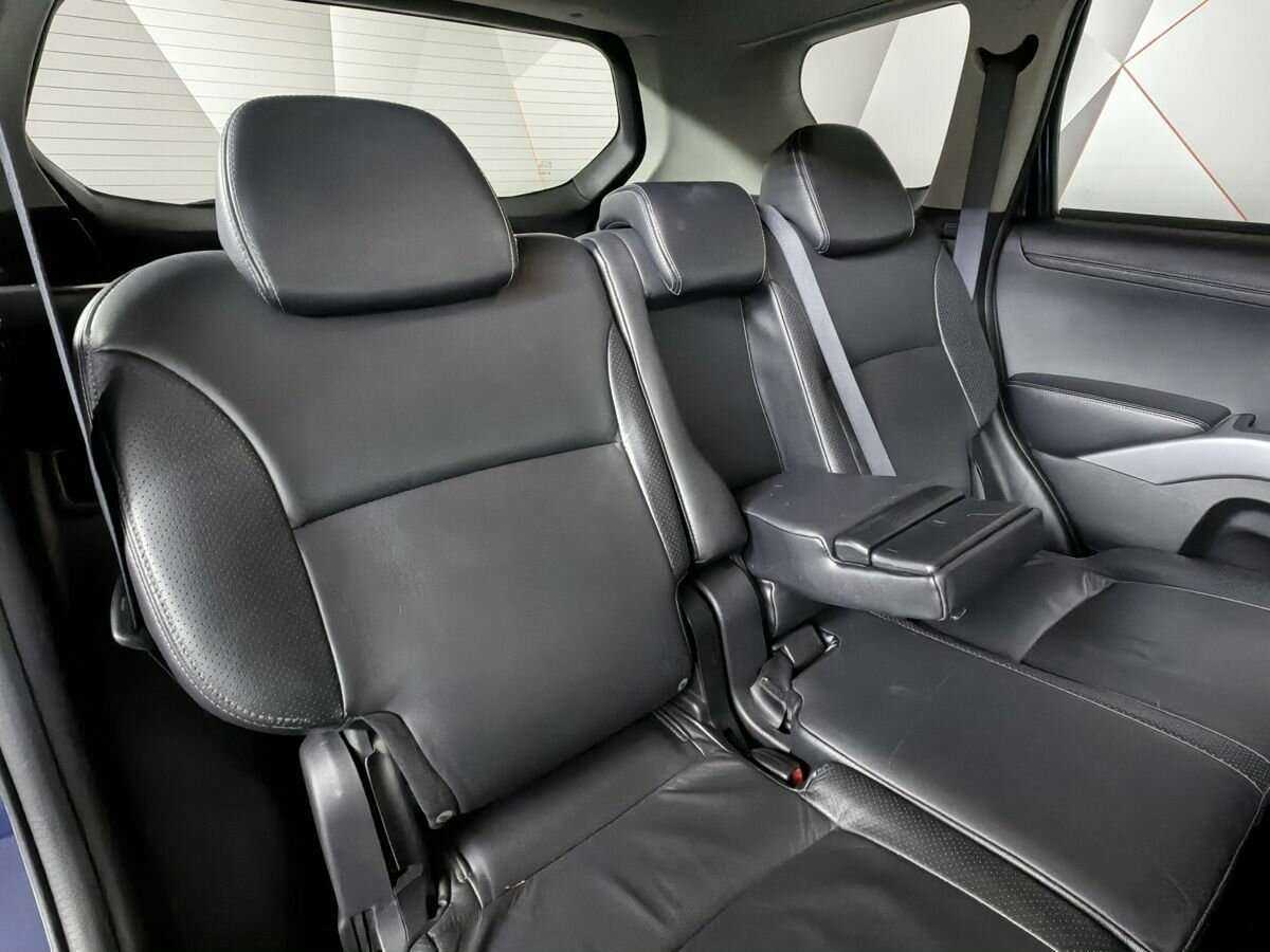 Купить Mitsubishi Outlander с пробегом. Фото: #12