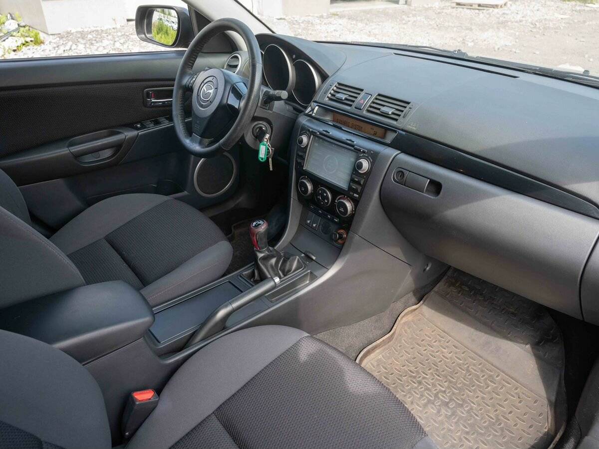 Купить Mazda 3 с пробегом. Фото: #11