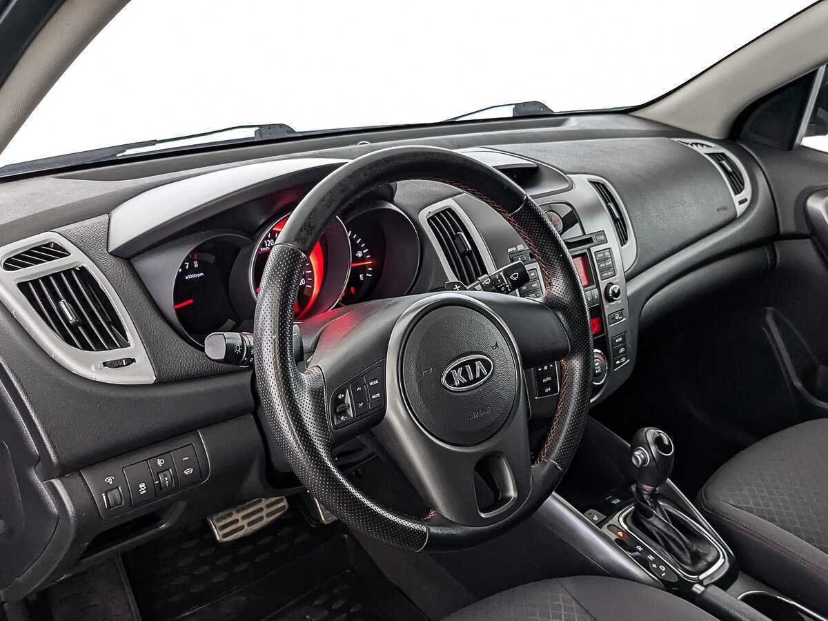 Купить Kia Cerato с пробегом. Фото: #15