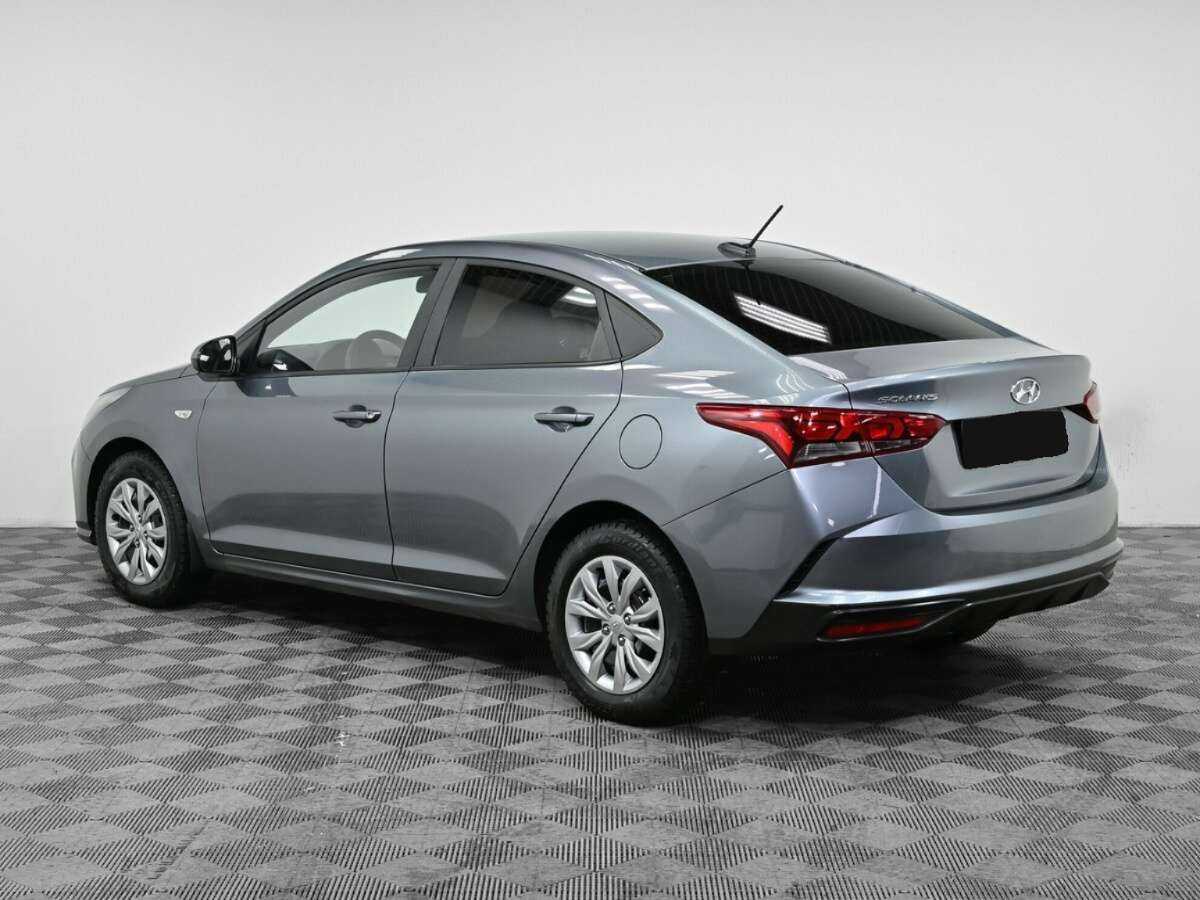 Купить Hyundai Solaris с пробегом. Фото: #3