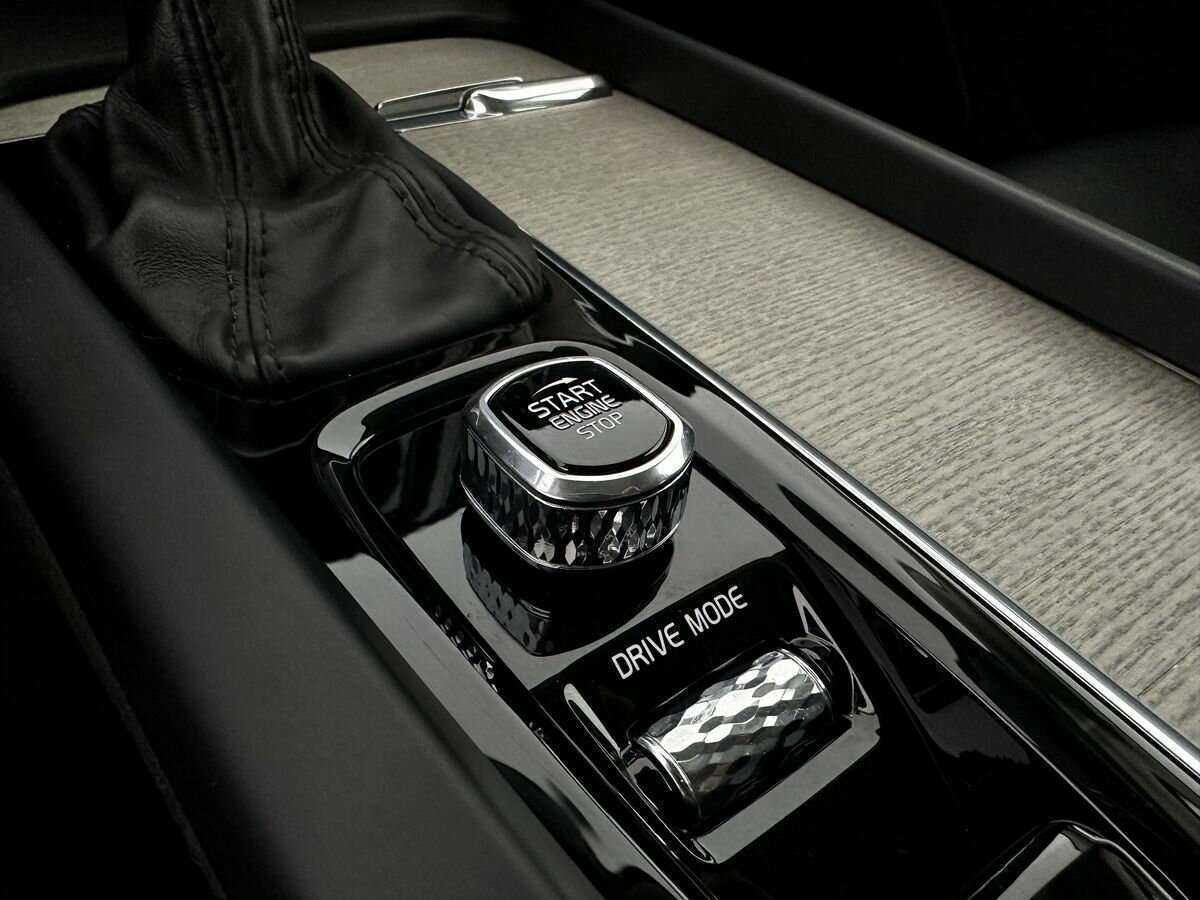 Купить Volvo XC60 с пробегом. Фото: #15