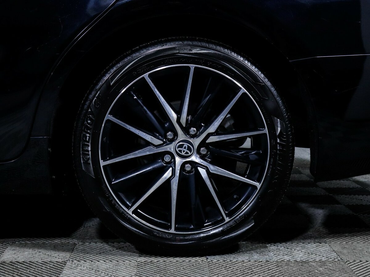 Купить Toyota Camry с пробегом. Фото: #11