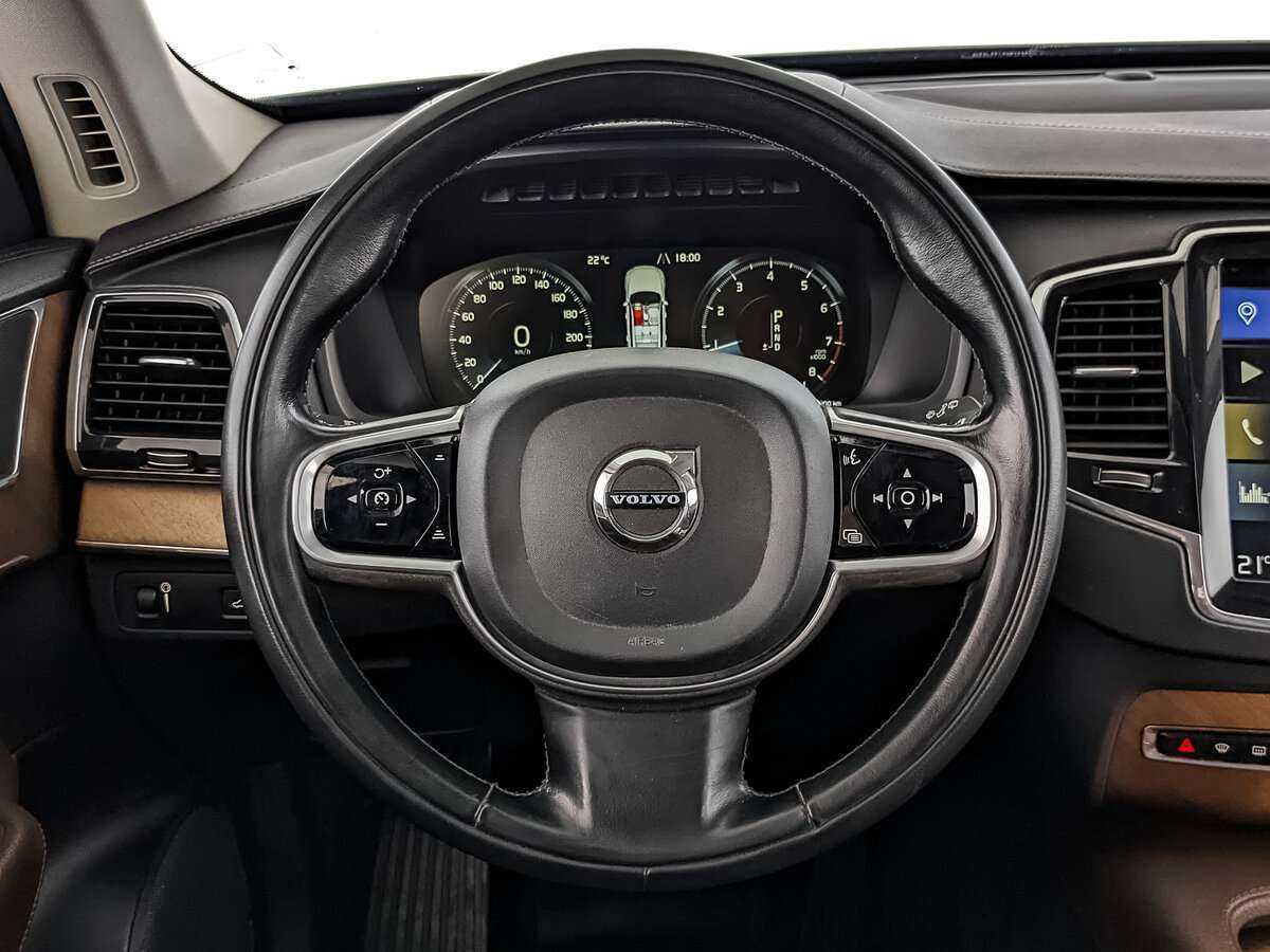 Купить Volvo XC90 с пробегом. Фото: #17