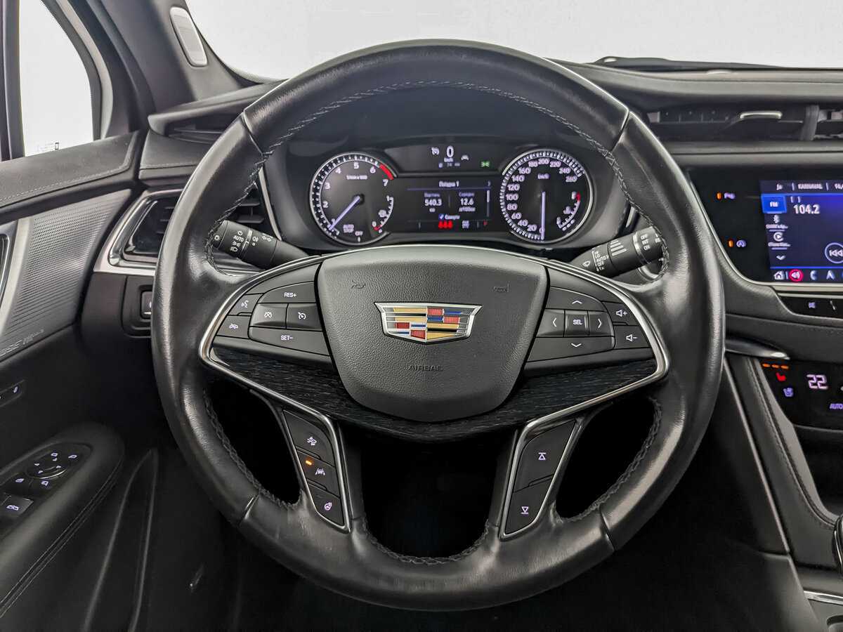 Купить Cadillac XT5 с пробегом. Фото: #22