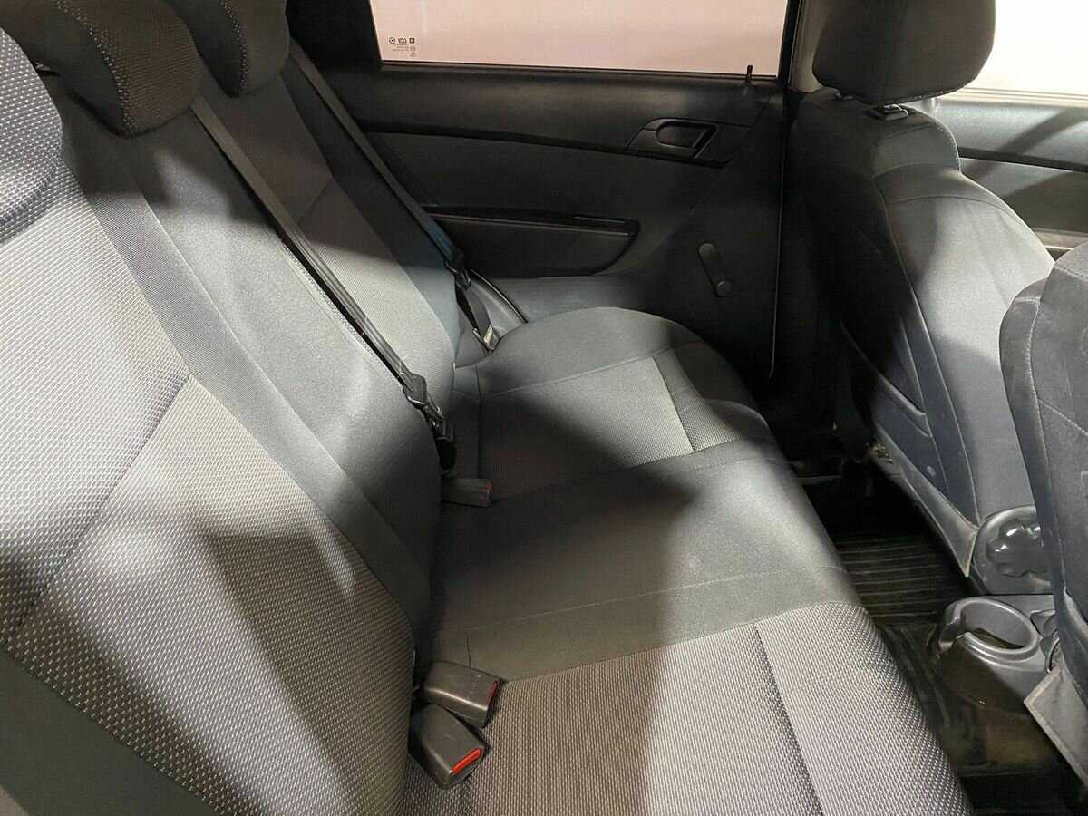 Купить Chevrolet Aveo с пробегом. Фото: #10