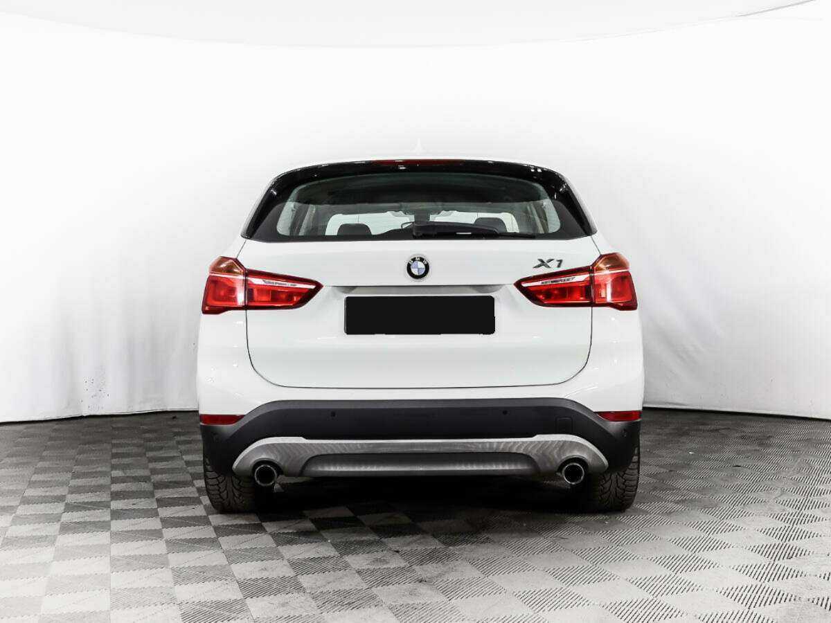 Купить BMW X1 с пробегом. Фото: #3