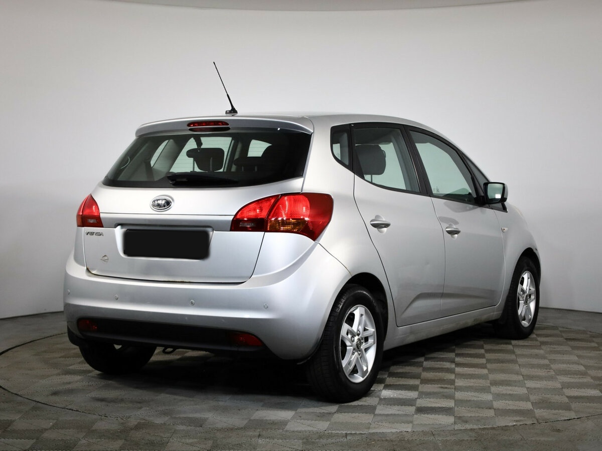 Купить Kia Venga с пробегом. Фото: #3