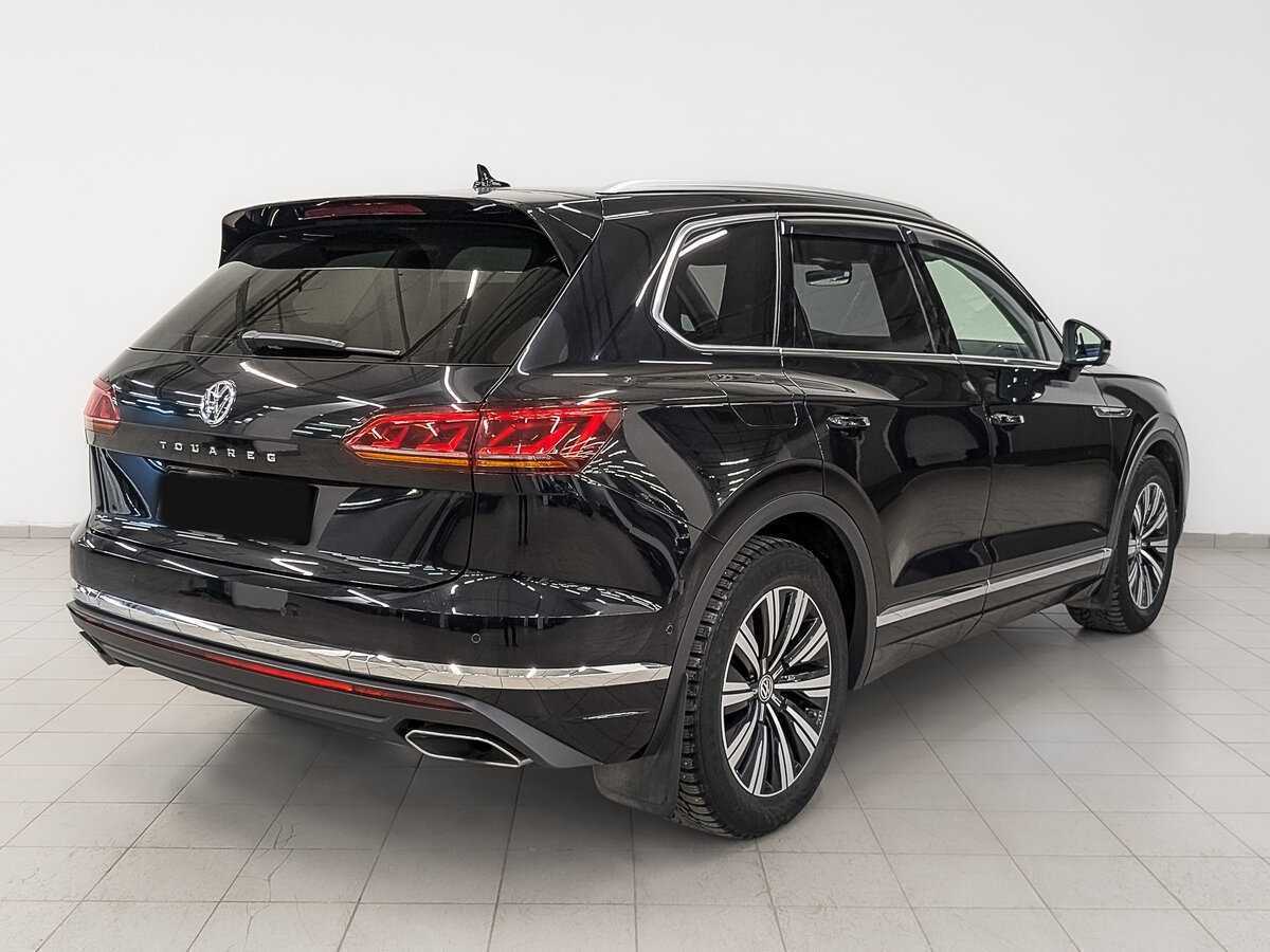 Купить Volkswagen Touareg с пробегом. Фото: #4