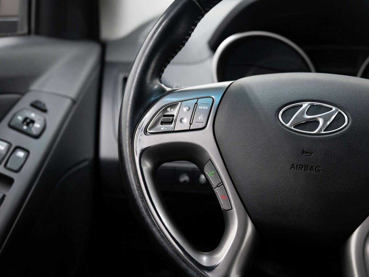 Купить Hyundai ix35 с пробегом. Фото: #14