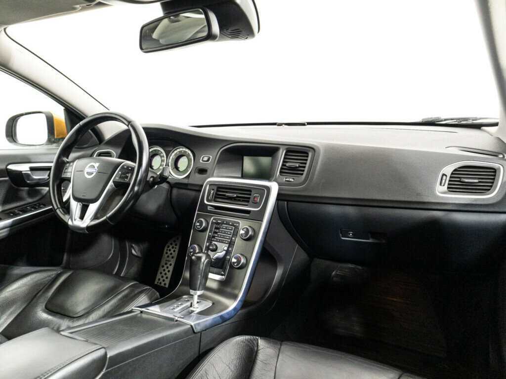 Купить Volvo S60 с пробегом. Фото: #8