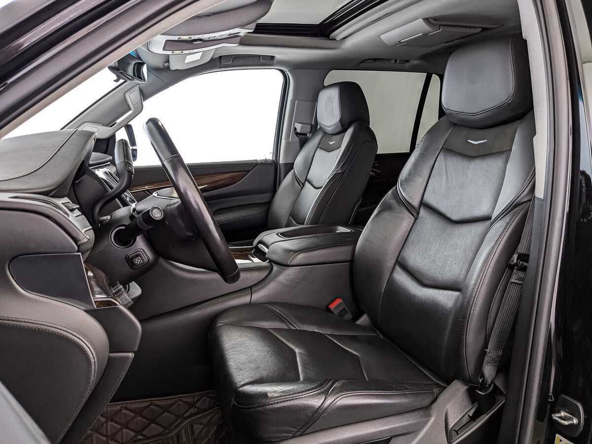 Купить Cadillac Escalade с пробегом. Фото: #15