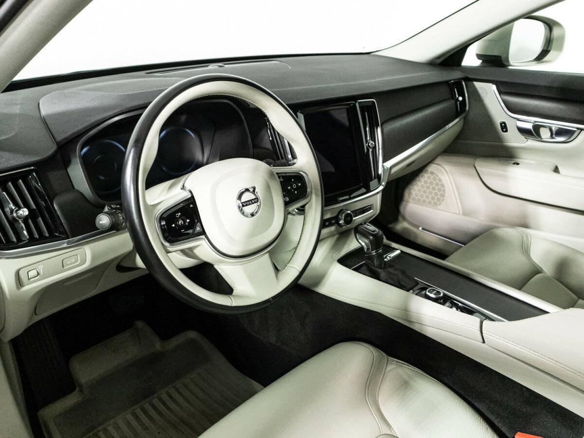Купить Volvo V90 Cross Country с пробегом. Фото: #10